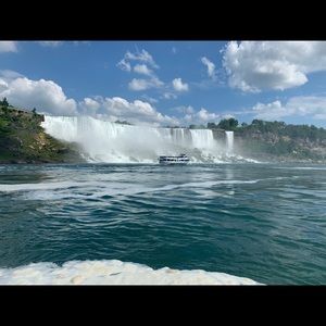 Meet your Posher, Claryne